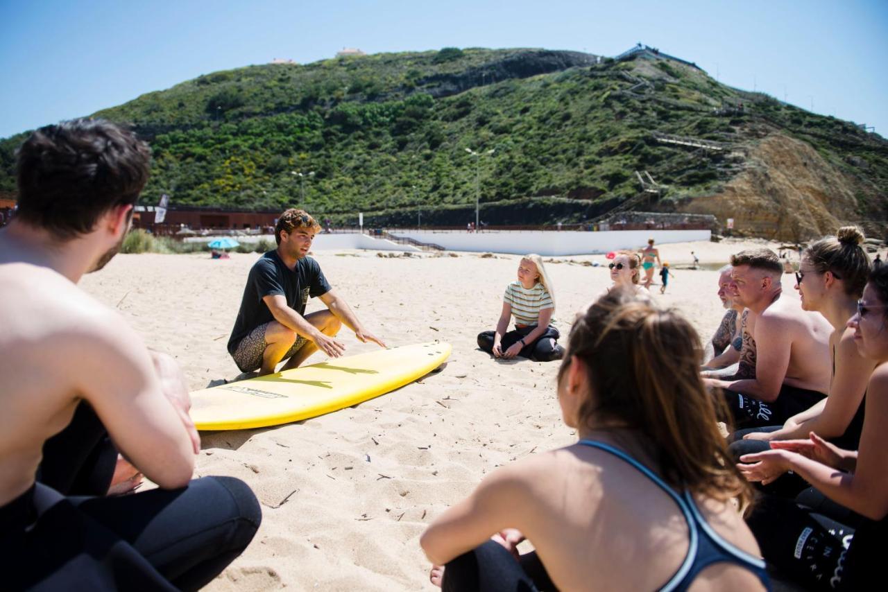 Chill In Ericeira Surf House Hostel ภายนอก รูปภาพ