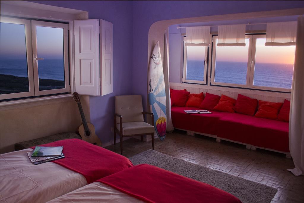Chill In Ericeira Surf House Hostel ห้อง รูปภาพ