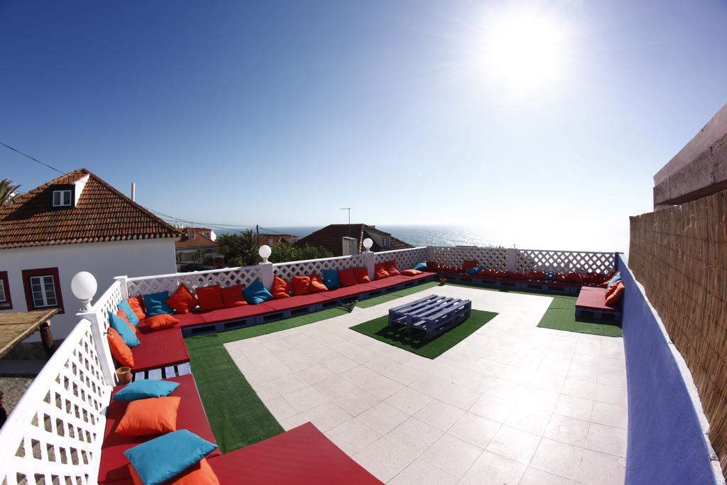Chill In Ericeira Surf House Hostel ภายนอก รูปภาพ