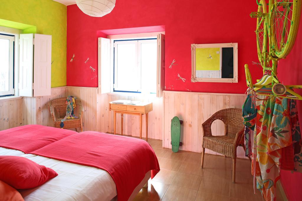 Chill In Ericeira Surf House Hostel ห้อง รูปภาพ