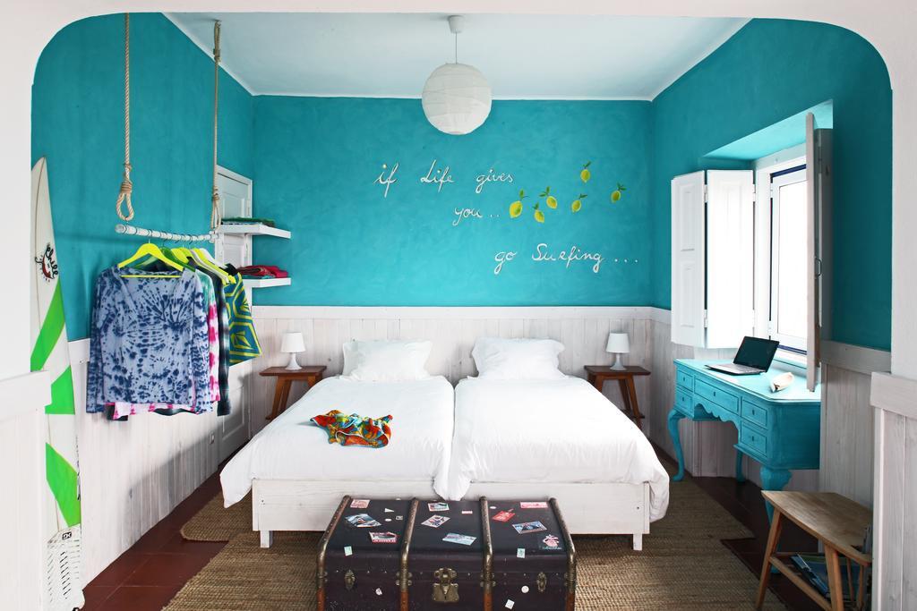 Chill In Ericeira Surf House Hostel ห้อง รูปภาพ