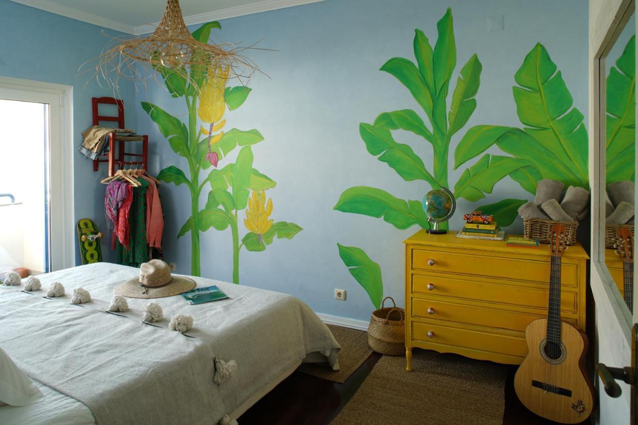 Chill In Ericeira Surf House Hostel ภายนอก รูปภาพ