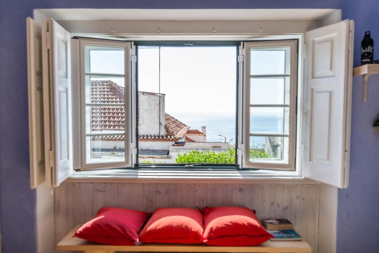 Chill In Ericeira Surf House Hostel ภายนอก รูปภาพ