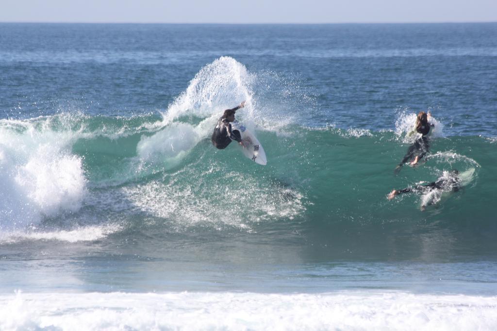 Chill In Ericeira Surf House Hostel ภายนอก รูปภาพ